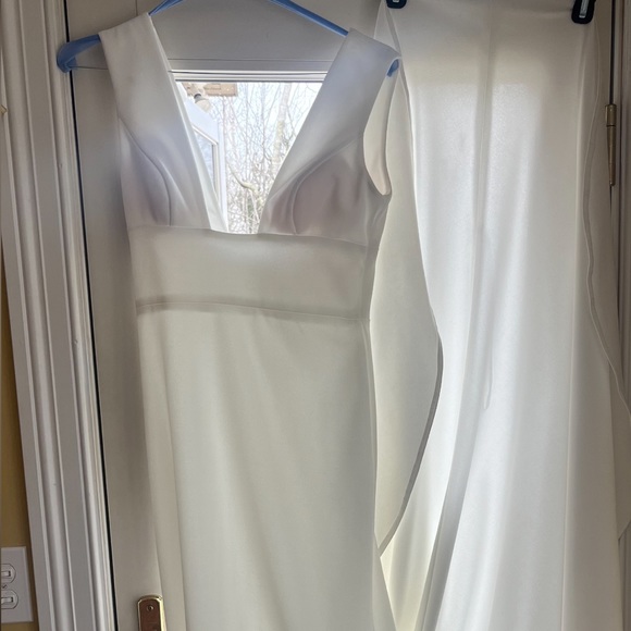 Wtoo by Watters Chloe Sleeveless Plunge Crepe Column Wedding Gown - Picture 12 of 12